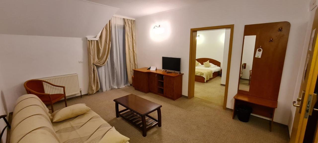 Poiana Rasnoavei Hotel Rîşnov Екстериор снимка